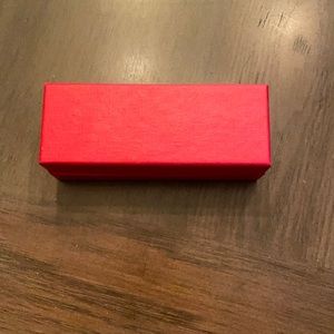 Set of 2 silver salt and pepper shakers